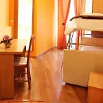 Domus Domas & Boutique - Golden Keys Collection Bed & Breakfast