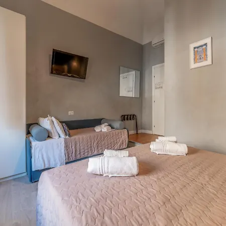 Domus Domas & Boutique - Golden Keys Collection