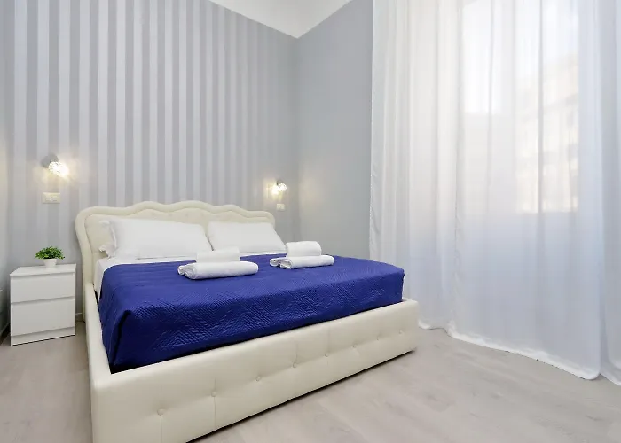 Domus Domas&boutique - Golden Keys Collection Couette-café 4*